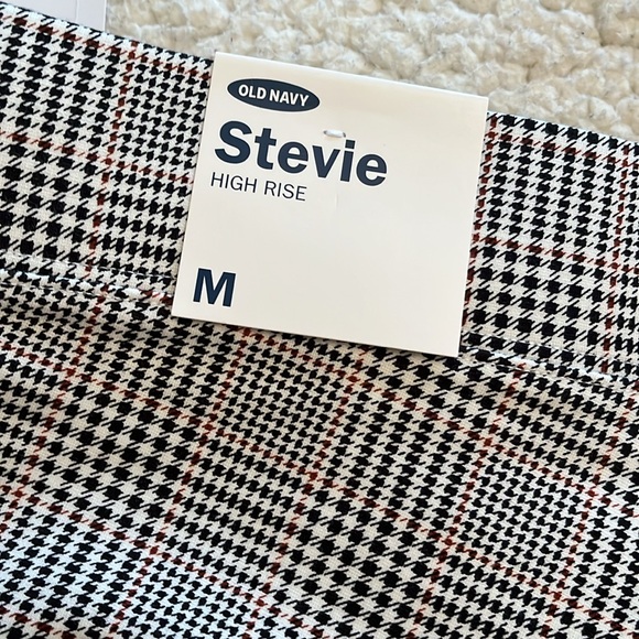 Old Navy Stevie Plaid High Rise Ponte Leggings - Picture 4 of 4